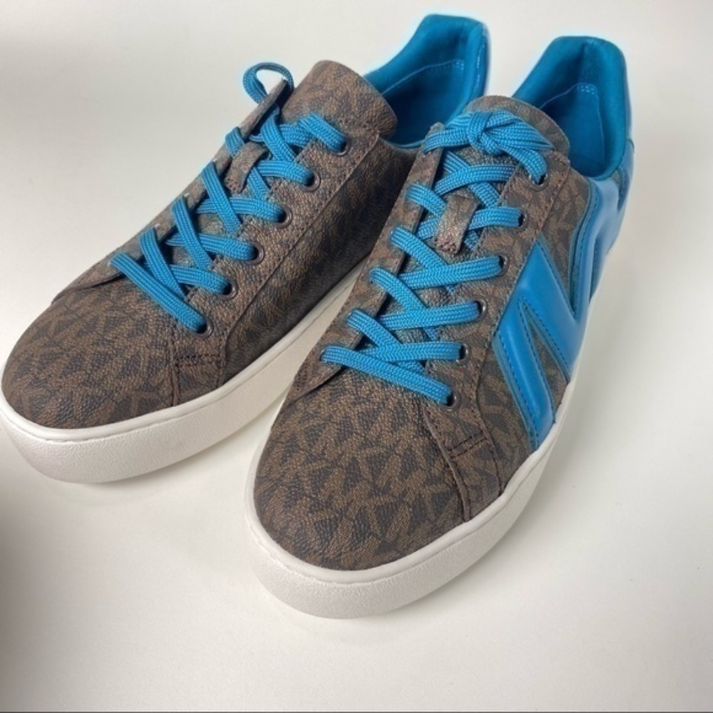 Michael Kors Poppy Logo and Faux Patent Leather Sneakers Shoes size 9 in Lagoon - Picture 3 of 9